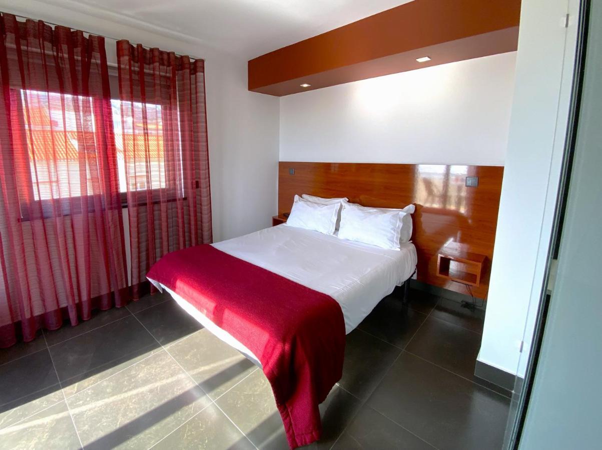Hotel Oceano Назаре Екстериор снимка