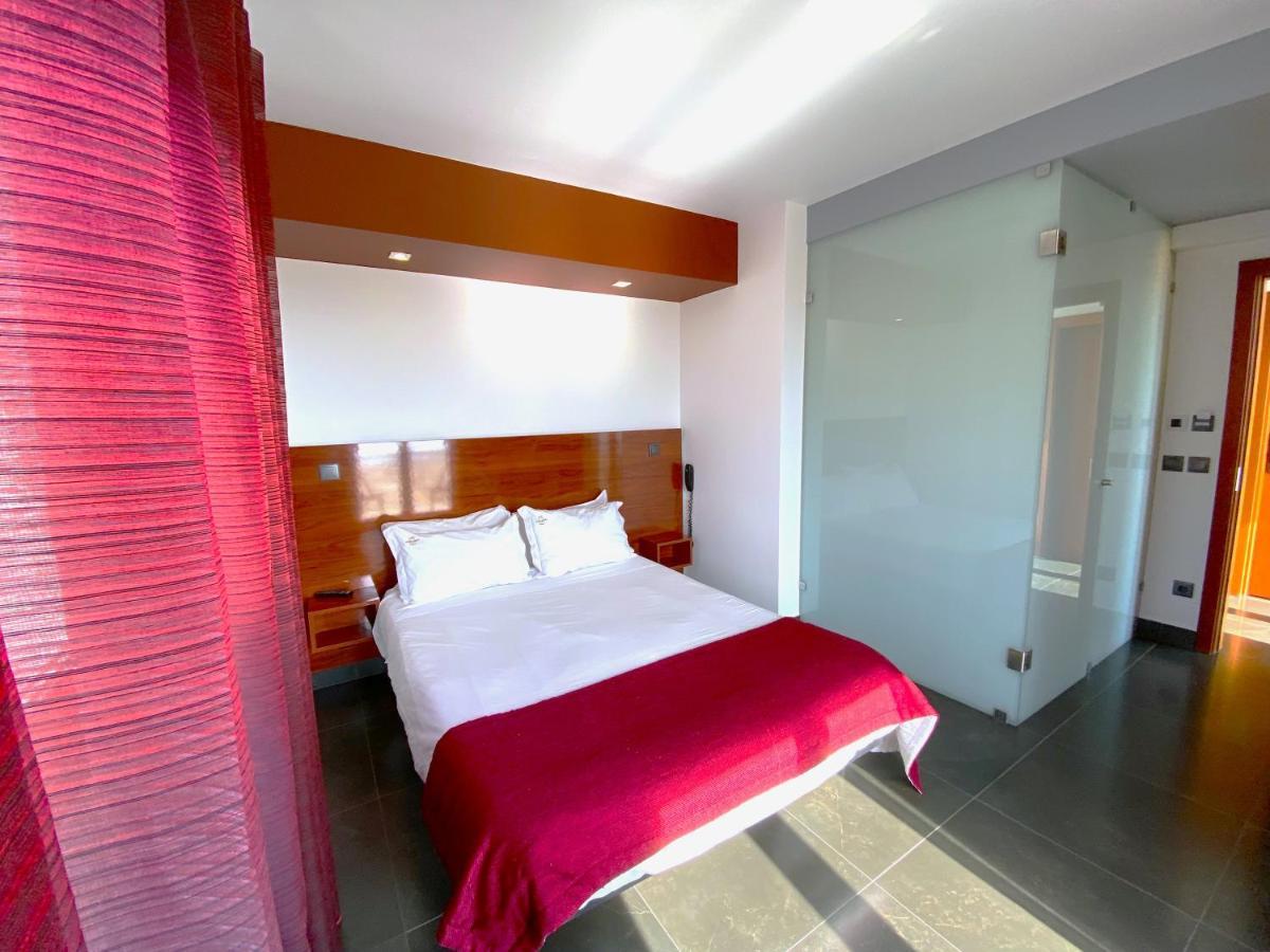 Hotel Oceano Назаре Екстериор снимка