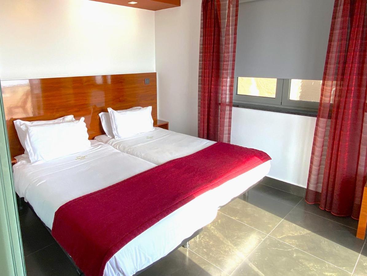 Hotel Oceano Назаре Екстериор снимка