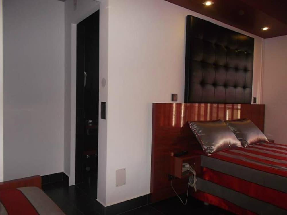 Hotel Oceano Назаре Екстериор снимка