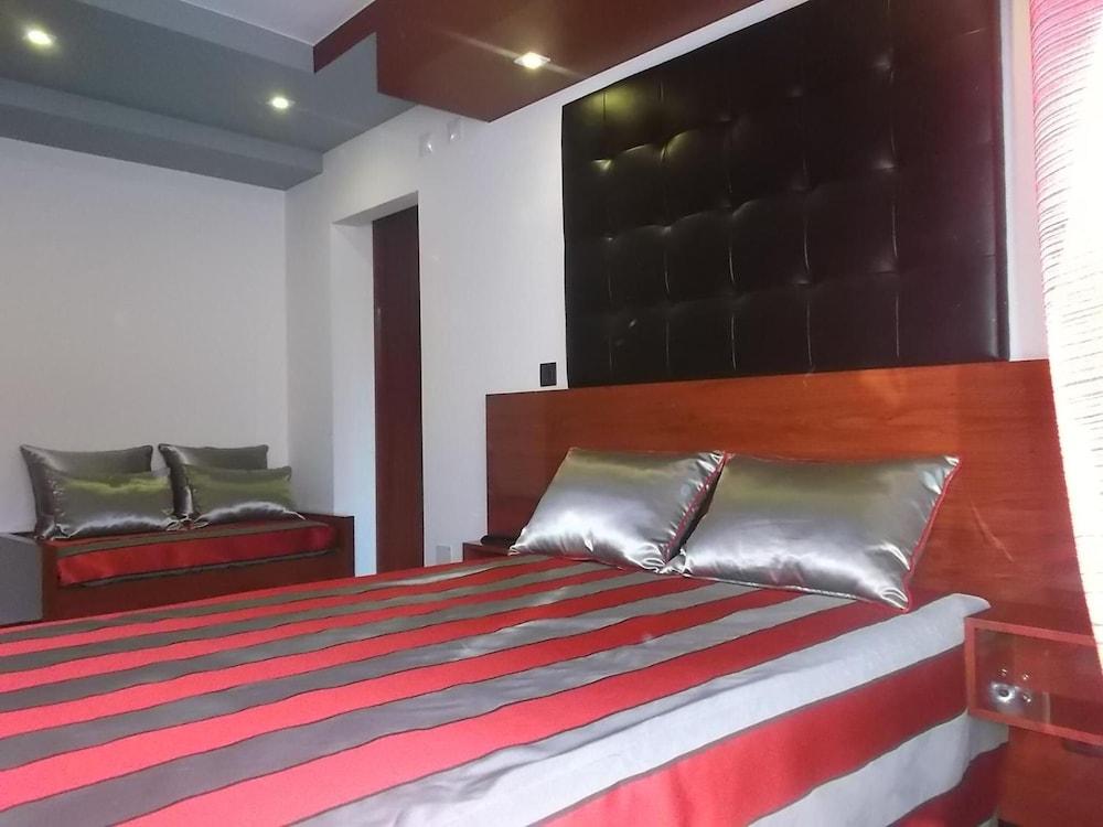Hotel Oceano Назаре Екстериор снимка