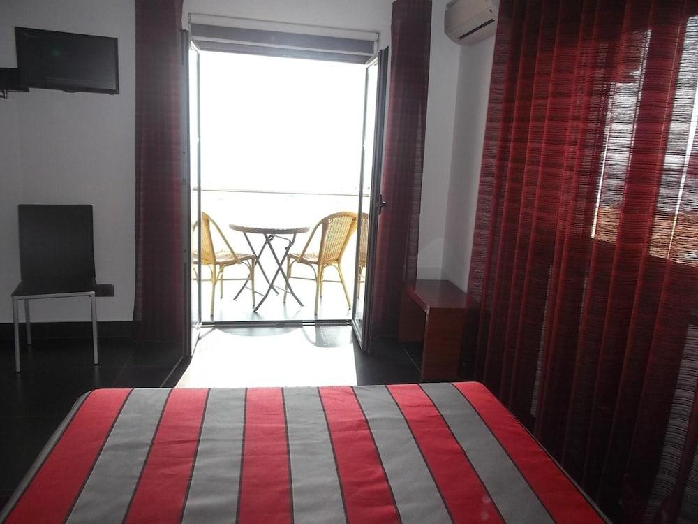 Hotel Oceano Назаре Екстериор снимка