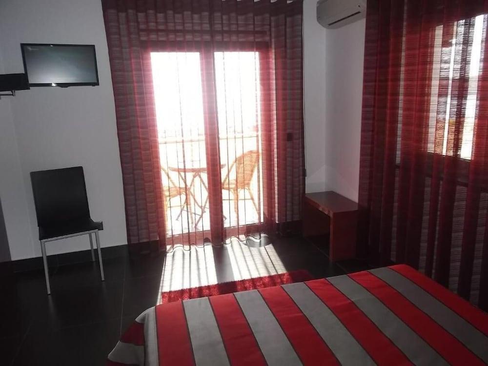 Hotel Oceano Назаре Екстериор снимка