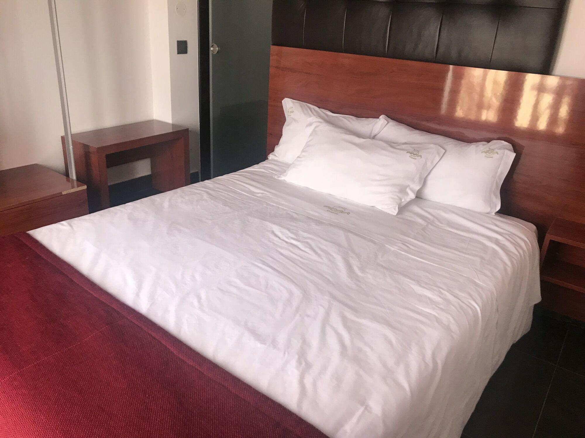 Hotel Oceano Назаре Екстериор снимка